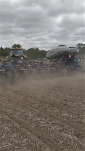 Kinze 4900 24-Row Corn Planter & Challenger 645D Tractor Corn Planting Season Preview | Coming Soon!