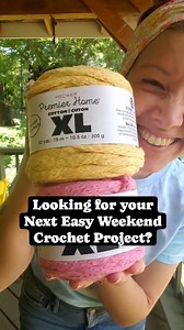 Comment TOTE below & I'll send you the link for one of the easiest bags you'll ever crochet! 😆🧶 This is one of my favorite SUPER easy tote bags to crochet because of how easy it is to go from tote to cross body!! 🤯 It is a great project for beginners & for anyone who loves a good instant gratification project!!! ☺ You can find this pattern in my Etsy shop (Pinksheepdesign.etsy.com) or comment TOTE below & I'll send you the link! 🤘 👉 Headband by @hey_nicoco 😍 (she makes the BEST headbands e