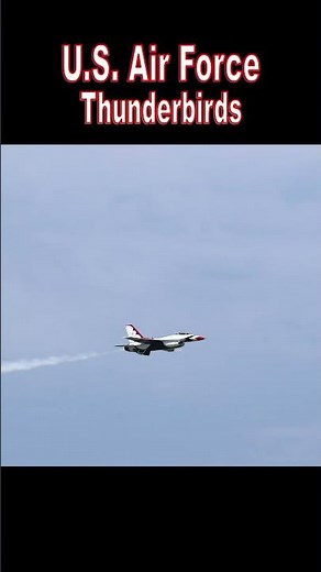 Thunderbirds F16 jet roar