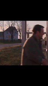 Midnight Run is a 1988 American action comedy film directed by Martin Brest from a screenplay by George Gallo. It stars Robert De Niro, Charles Grodin, Yaphet Kotto, John Ashton, Dennis Farina and Joe Pantoliano. In the film, bounty hunter Jack Walsh (De Niro) attempts to flee New York City to Los Angeles after he captures accountant Jonathan Mardukas (Grodin), who is wanted by mob bosses and the FBI. #movie #movieclips #moviescene #hollywood #movieworld #movieaddict #TikTok #Instagram #Facebook