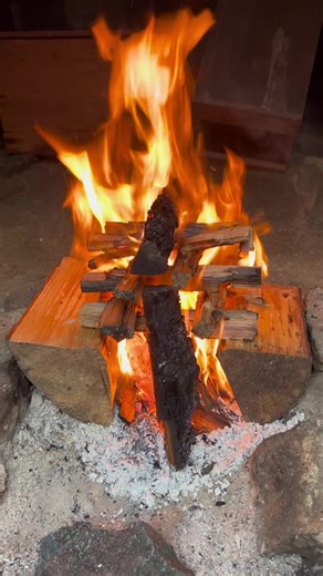 If you smell smoke in Point Defiance Park this weekend… it’s probably just us smoking our bacon 🤣 🥓 this is a multi day process that takes time, but the results speak for themselves 😋 #smokehouse #livinghistory #rawaudio #asmr