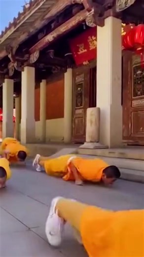 #Shaolin_Monk_Training #Shaolin_Kung_Fu #Chinese_Shaolin_Martial_Art #Yunnan_Shaolin_Temple_China | Shaolin Kong Fu