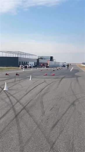 BMW stability test #BMW #bmwlove #bmwlife #bmwi8 #Stability #stabilitychallenge Car Line #carline | Car Line