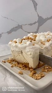 Happy #NationalPeanutButterDay! This simple yet irresistible fluffernutter ice cream cake recipe is one we may just have to eat in one sitting. But sharing is allowed too. 😉 [🎥 IG: whatalexiscooked] | Alden's Ice Cream