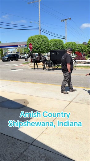 Amish Lifestyle & Delicious Food in Shipshewana, Indiana