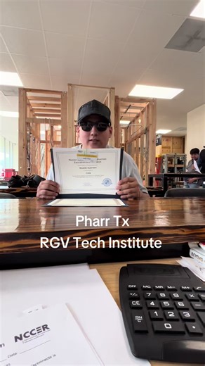 Bilingual Electricians: A Path to Success in Trades