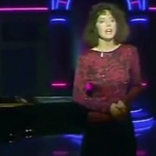 ‪@sarahbrightman‬ Spring Waters - Rachmaninov - 1984 #sarahbrightman #classic #shorts