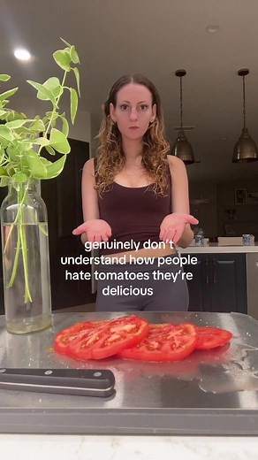 Why tomatoes taste better with salt — defending juicy tomatoes