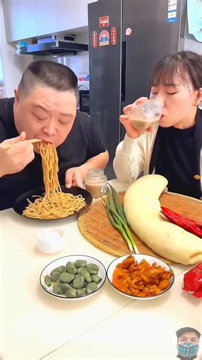 1.8K views · 32 reactions | Most Spicy food eating challenge 3 #facebookreel #virals #FacebookPage #view #eating #BOOMchallenge #reelsfbシ #reelschallenge #kitchenrecipies #recipe #mukbangers #husband #explorepage | Chilli Eating Challenge | Facebook