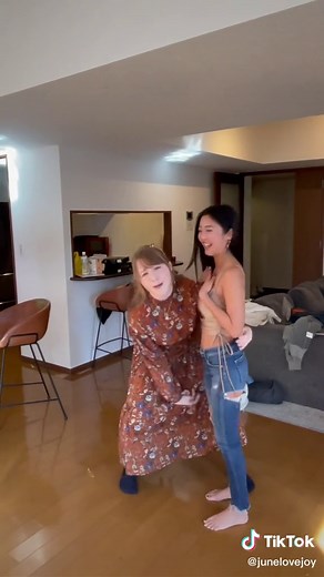 水川スミレのポッドキャストインタビュー