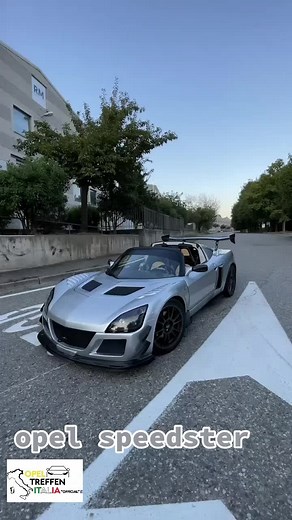 Scopri il mondo dell'Opel Speedster in Italia