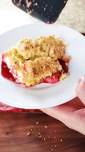 Cheese Cake Hack. This tastes so amazing and so easy to make. Recipe: 1 can pie filling, 1 block of cream cheese, 1 bag of cake mix, 1 stick of butter. Bake 40 minutes at 350 F. #dessert #Sweet #food #recipe #hacks #lifehacks #cheesecake #pie #easyrecipes | Easy Recipe With Foodie