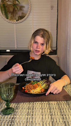 Просьба: «Обещай одно — уничтожь всё» — что значит сцена?