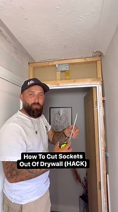 How To Cut Socket Out Of Dry Wall #reel #asmrsounds #asmr #HomeImprovement #diy #doitforyourself #howto | The Home Improvements Channel Uk