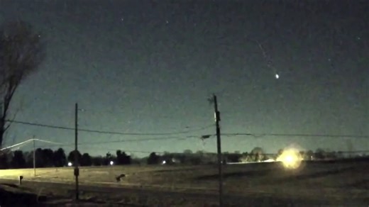 Video captures meteor over Michigan