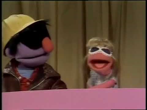 Classic Sesame Street - What Is It ? Game Show Biff Grover And Prairie Dawn Full Version