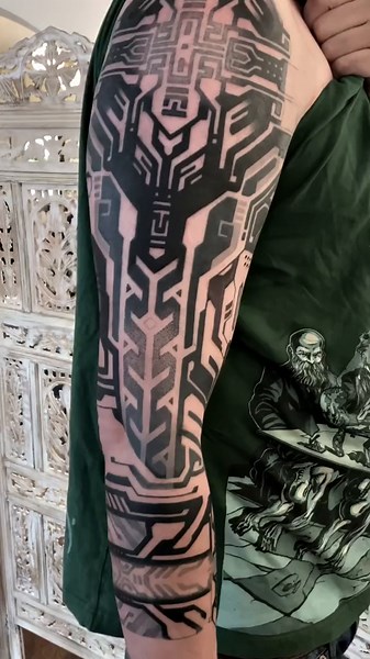 Geometric Cyberpunk Tattoo Ideas for Robotic Designs