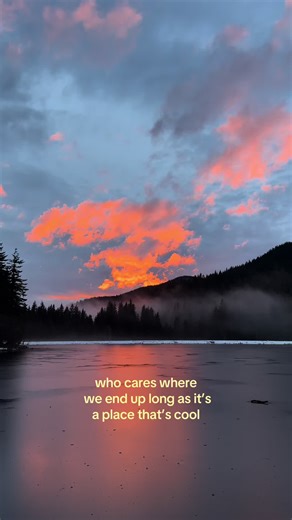 So pretty, she doesn’t even need a filter 🥹 #trilliumlake #oregon #mthood #nature