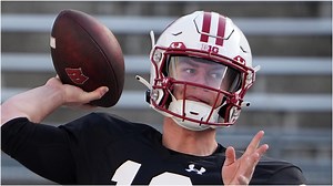 Wisconsin Spring Practice Includes Unexpected QB Decision