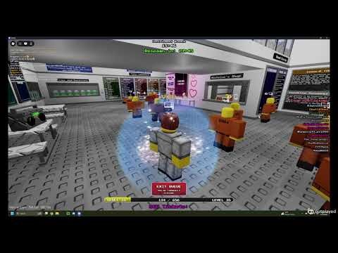 Retrobreach hacker wallhacks and can see everyone