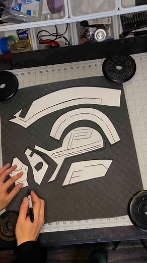 Bringing the Brave New World Captain America helmet to life using EVA foam! Watch the process of crafting Sam Wilson’s iconic look, step by step. From foam cutting to the final details, this piece is ready to soar! Tutorials and templates are coming soon, so stay tuned for more! 🦅🇺🇸 #CaptainAmericaCosplay #FalconCaptainAmerica #CosplayDIY #EVAfoam #CosplayCraft #MarvelCosplay #CosplayMaker #CosplayTips #FoamArmor #CosplayHelmet #CosplayTransformation #SamWilson #MarvelFans #DIYFoam #CostumeCr