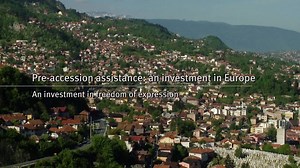 291K views · 994 reactions | Freedom of expression is a fundamental human right. The EU strongly supports freedom of expression, especially in countries wishing to join the EU. Watch our video from Bosnia and Herzegovina & find out why this investment is so important. #EU4HumanRights | EU Enlargement & Eastern Neighbourhood | Facebook