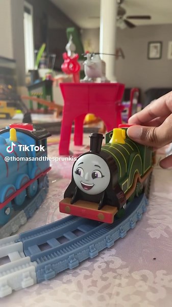 thomasthetankengine_fan (@thomasthetankengine_fan)’s videos with original sound - Freddy🔥🔥🔥