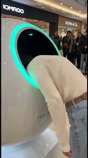 Dubai's Newest Hair Machine Is Absolutely Crazy 😲 #AiBeauty #TechSalon #HairPod