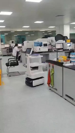 Sample transport machine 😲😲 #lablife #microbiology #hematology #laboratorymedicine | Lab life