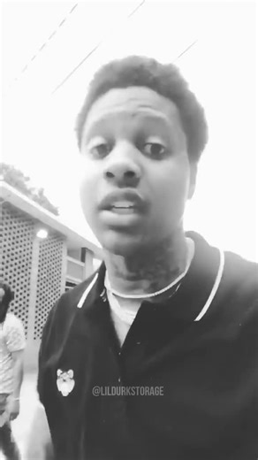 Lil Durk on Instagram: "You Probably Bigger Than Your Block 😂 Follow @lildurkstorage For More Content • • • #explorepage #lildurk #otf #chicago #chiraq"