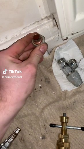 Olive Puller: Removing Tight Fittings Like a Pro