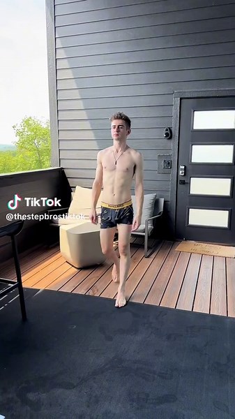 Best Post-Workout Recovery: Soaking in a Hot Tub