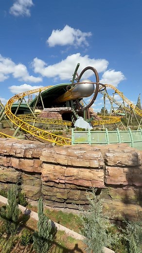 Wait for it…. The Stardust Racers was one of the best rides for roller coaster lovers at Epic Universe! Pick a side - yellow or green - and race beside the other cars! 🎢 Don’t miss out! Get your Epic Universe tickets today! MarvelousMouseTravels.com/ContactUs | Marvelous Mouse Travels