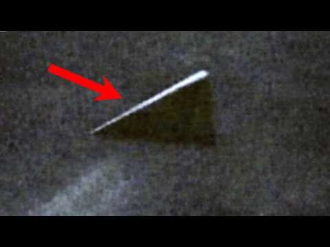 They Filmed the Clearest UFO Flying Over Area 51...Government Lying to US