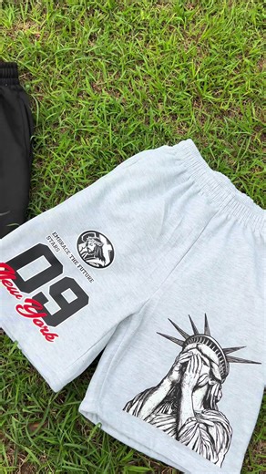 Discover Stylish Baggy Shorts for Summer Wear