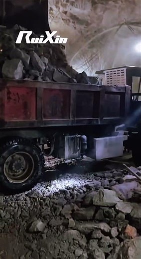Mind-Blowing Underground Operation: Loader & Dump Truck Perfect Collaboration!