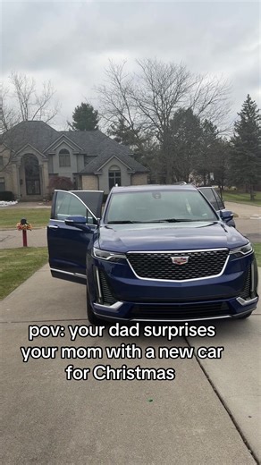 she ran like she was on Maury and I almost fell trying to keep up #christmas