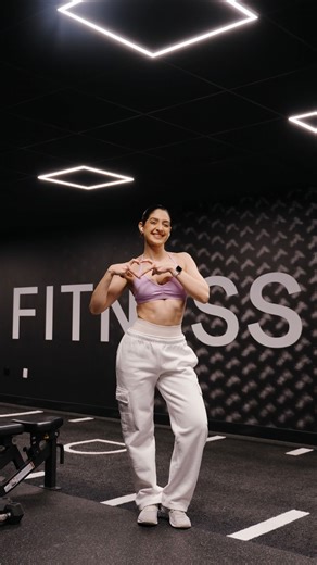 Kiana Kouchakan on Instagram: "to my girlies who feel lost in the gym… I’ve been there. I used to walk in feeling SUPER intimidated and second guessing everything I was doing. That’s why I never want another woman to feel that way 🫶🏼 With my 1:1 coaching, you’ll get: 🏋️‍♀️ Personalized workouts for your goals & experience 🍽️ Simple, realistic meal plans 📲 Private app access + direct support from me ✅ Weekly check-ins to keep you accountable No more guessing. Just guidance, support and a sol