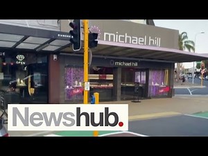 'Getting out of control': Shocking footage of brazen robbery leaves businesses worried | Newshub