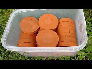 Walka z warrozą - aplikacja ceramicznych krążków (lub płytek) nasączonych kwasem mrówkowym