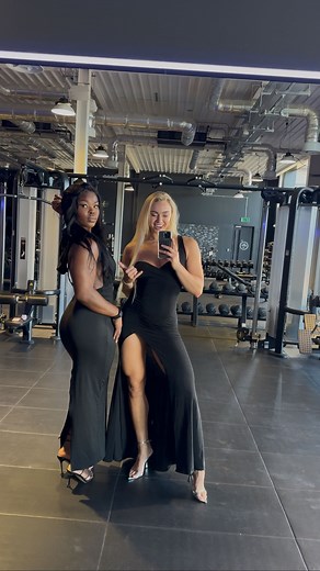 Livi Sheldon on Instagram: "Squat your bestie challenge 🏋🏼‍♀️🌪️💎 Tag your bestie who you’re going to do this challenge with ✨ #gym #gymmotivation #gymbestie #musclemommy #girlswholiftheavy"