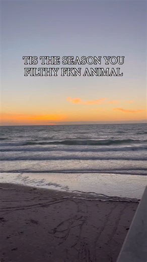 KELLEY WEBB✨SPIRITUAL MENTOR on Instagram: "Merry Christmas! 🎄✨🎅🏼"