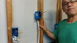 9 - Como Conectar un 4 Way Switch ? En este video mostraremos de una manera muy sencilla como instalar un apagador de 4 vias o 4way switch espero que les guste y aprendan com hacer estas instalaciones sea para su propio hogar o en algun trabajo como ayudante de electricista podra mostrarles que conoce bastante el oficio saludos cordiales su amigo Jose Luis🤗😉 | Aprenda Electricidad Basica