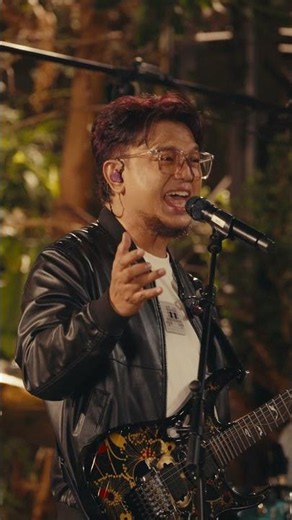 Time Machine (Live at The Cozy Cove) - Six Part Invention