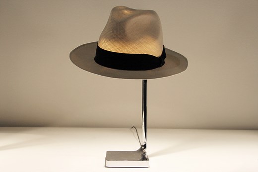 philippe starck: chapeau light for flos