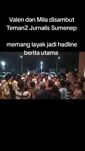 Teman2 jurnalis Sumenep menyambut kedatangan Valen da7 dan Milan Da7 di Hotel Myze. Kata teman2 memang layak jadi hadline berita. @MILEN OFFICIAL REAL @DA7.Valen @Milen #MilenDa7 #sahabatvalen #da7indosiar #sumenep