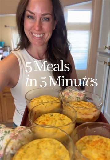34 GRAMS OF PROTEIN each and SO GOOD. 🙌🏼 This is one of my older Stay Fit Mom recipes that I keep coming back to — either as meal prep or baked family-style in one big dish when we’ve got a crowd. And now the meal prep version is up on the website for everyone. If you have Meal Prep Cookbook Volume 1, you’ve probably made these before 👀 Do you love them as much as we do? They puff up big in the oven (like German pancakes) and then settle as they cool — totally normal, don’t panic. I forgot to