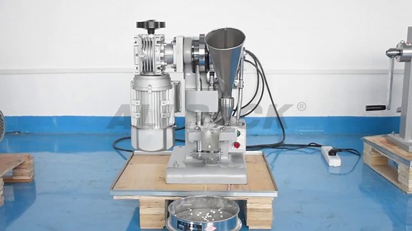 How TDP-1 Pure electric turbine single punch tablet press machine works?