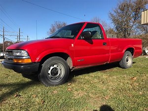 1998 Chevrolet S10 Pickup W/Tool Box | Transportation