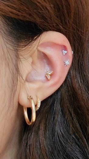 This is how you wear our newest 14k White Gold Internal Threaded Labret Piercings! Talk about styling your ears in luxury 🤩 | Jcojewellery